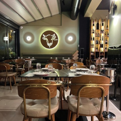 Christmas Meat-ups: Το πιο φιλόξενο και ατμοσφαιρικό περιβάλλον για τις εορταστικές συναντήσεις σας