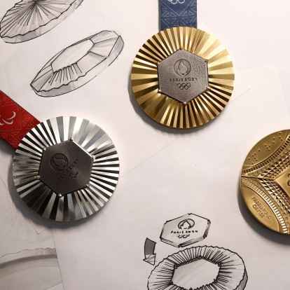 Paris 2024: Tα μετάλλια των Ολυμπιακών Αγώνων στο Παρίσι θα έχουν κομμάτια από τον Πύργο του Άιφελ 