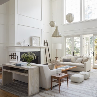 Τα πιο elegant λευκά items που θα αναβαθμίσουν την ανοιξιάτικη διακόσμηση του σπιτιού σας