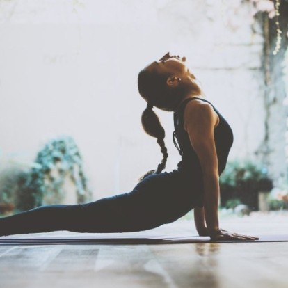 Yoga: 5+1 οφέλη για το μυαλό και την ψυχική ευεξία