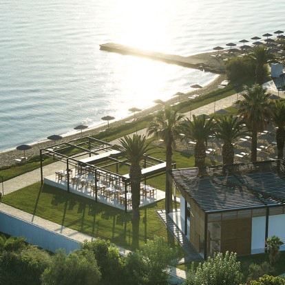 Seaside Glory: Το resort στην Κασσάνδρα της Χαλκιδικής που προσφέρει μια ασυναγώνιστη εμπειρία διαμονής 