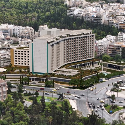Δείτε πρώτοι το ιστορικό κτίριο που στέγαζε το Hilton Athens να μετεξελίσσεται σ' έναν πολυδιάστατο χώρο 