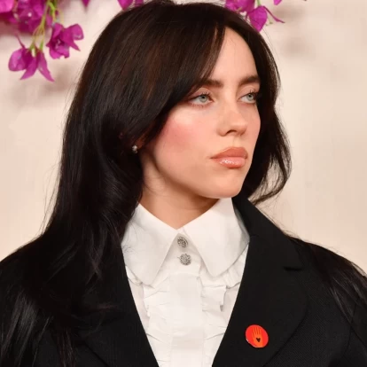 H Billie Eilish ανατρέχει στις σημαντικότερες στιγμές της καριέρας της