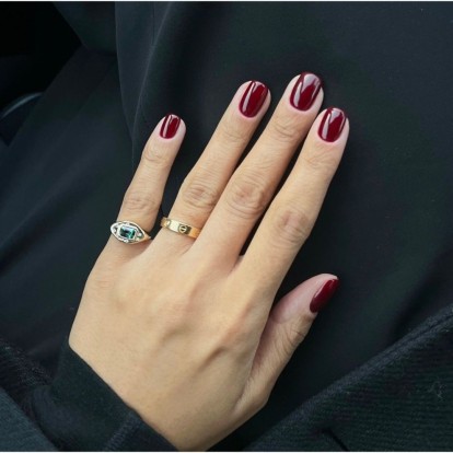 Αυτά είναι τα πιο chic nail colors που μπορείτε να ζητήσετε αυτόν τον Νοέμβριο 