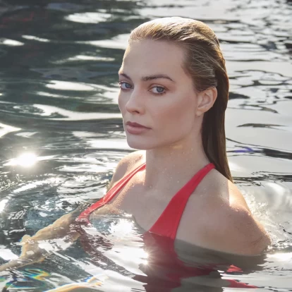 Η Margot Robbie πρωταγωνιστεί στη νέα καμπάνια του εμβληματικού Chanel N°5