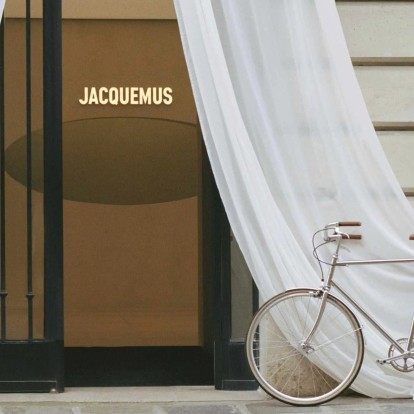 Ο Jacquemus εγκαινιάζει την πρώτη του boutique στη Νέα Υόρκη