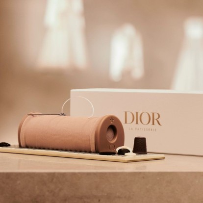 La Pâtisserie Dior: Ένας fashionable κορμός σας περιμένει να τον απολαύσετε στη 30 Montaigne 