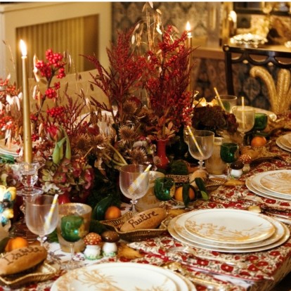 Holiday Dining Inspiration: Οι must-know συμβουλές για το πιο ατμοσφαιρικό και elegant τραπέζι 