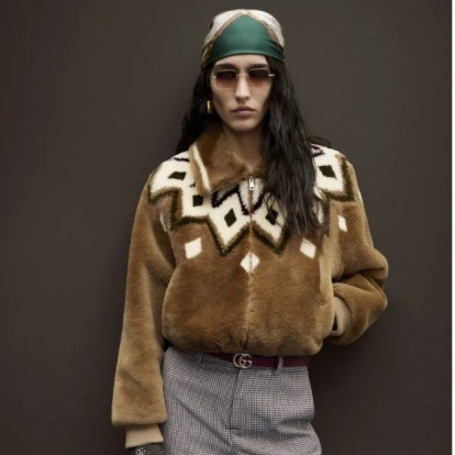 Η Pre-Fall 2025 collection του Gucci είναι μια ωδή στην retro αισθητική του οίκου 