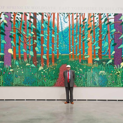 Ο David Hockney ετοιμάζεται για την επόμενη μεγάλη έκθεσή του στο Ίδρυμα Louis Vuitton