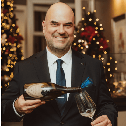 Πώς απολαμβάνουμε τη σαμπάνια; O Ted Lelekas, champagne expert και ambassador του ομίλου Moët Hennessy, μοιράζεται τις συμβουλές του