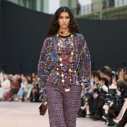 PFW: Η νέα συλλογή της Chanel ήταν ένα stylish παιχνίδι με τις αναλογίες