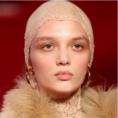 Paris Fashion Week: Τα πιο όμορφα beauty looks που είδαμε στην πασαρέλα 