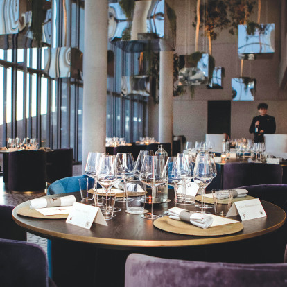 Στον κόσμο του fine dining, η κάθε λεπτομέρεια είναι προσεκτικά σχεδιασμένη για να προσφέρει μια μ.οναδική αισθητική εμπειρία