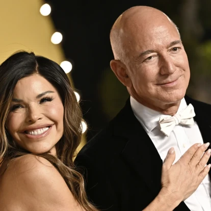 Jeff Bezos - Lauren Sanchez: Ο «γάμος του αιώνα» προκαλεί συνθήκες lockdown κι εμφύλιο στην Ιταλία