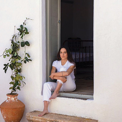 Η interior designer Λήδα Αθανασοπούλου μας παρουσιάζει την υπέροχη κατοικία της στην Πάτμο που σέβεται απόλυτα την παράδοση