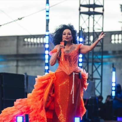 Η Diana Ross μάγεψε τα πλήθη στο κατάμεστο Καλλιμάρμαρο σε μια συγκλονιστική βραδιά