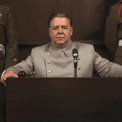 Ο Russel Crowe αγνώριστος στο trailer της νέας ταινίας 'Nuremberg'