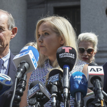 Το νέο βιβλίο της Virginia Giuffre θα φέρει νέες σοκαριστικές αποκαλύψεις για τον Jeffrey Epstein και τον πρίγκιπα Andrew