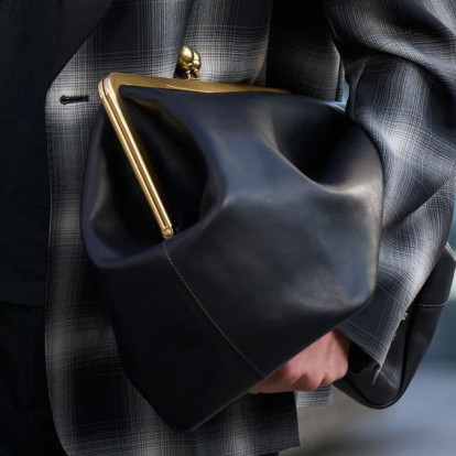 Οι XL bags είναι το απόλυτο key-item της σεζόν 