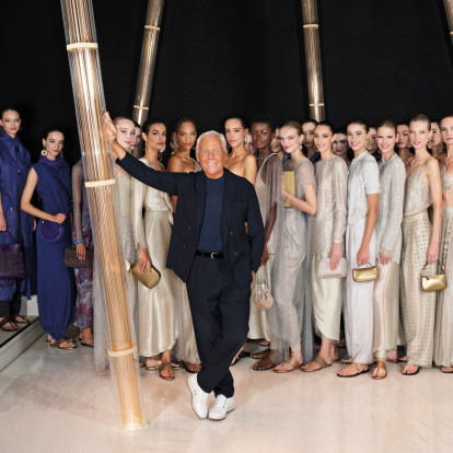 Giorgio Armani: Η ιστορία ενός θρύλου της μόδας που αφιέρωσε όλη του την ψυχή σε αυτό που αγάπησε όσο τίποτα άλλο