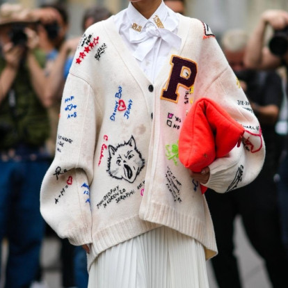 Τα πιο stylish cardigans που δεν θα μπορείτε να αποχωριστείτε τους επόμενους μήνες