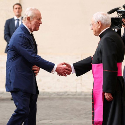 Γιατί η συνάντηση του Βασιλιά Καρόλου με τον Πάπα Λέων ΙΔ΄  στο Βατικανό θεωρείται η πιο ιστορική; 