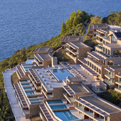 Μια μοναδική απόδραση σε ένα μαγευτικό περιβάλλον, όπου η φύση συναντά την πολυτέλεια