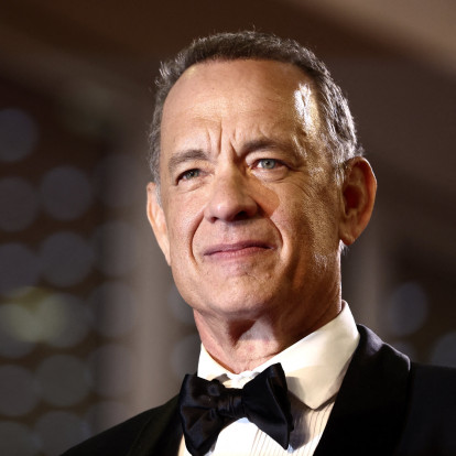 Ο Tom Hanks αποκαλύπτει την άγνωστη ιστορία πίσω από τη ριζική ανατροπή που άλλαξε για πάντα το πρώτο “Toy Story”