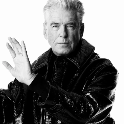 Ο Pierce Brosnan αποκαλύπτει στο GQ πως διανύει μια νέα, διαφορετική εποχή