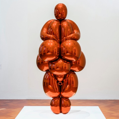 Το Μουσείο Κυκλαδικής Τέχνης παρουσιάζει για πρώτη φορά στο κοινό το έργο 'Balloon Venus Lespugue (Orange)' του Jeff Koons