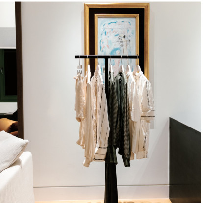 Η Zeus+Δione αποκαλύπτει το νέο της σύμπαν κάτω από τον έναστρο ουρανό της Αθήνας