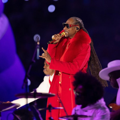 Ο Snoop Dogg στο Half-Time του NFL Christmas Day Game