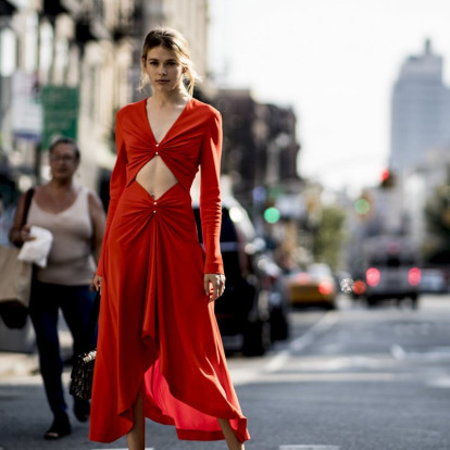 Πώς θα φορέσετε το κόκκινο - το απόλυτο color trend - τις πιο γιορτινές ημέρες