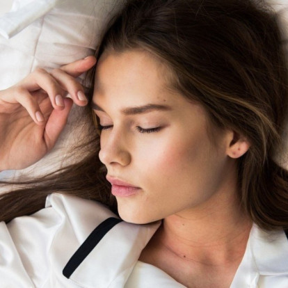 Hair Hangover: Πώς πρέπει να το αντιμετωπίσετε όταν τα μαλλιά σας φαίνονται ταλαιπωρημένα 