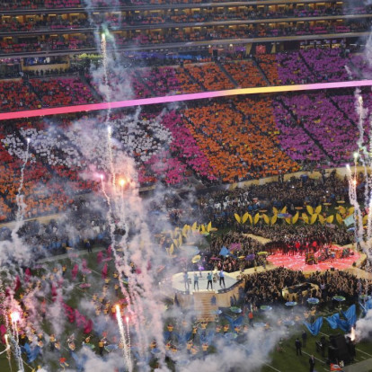 Super Bowl 2026: Το ιστορικό ρεκόρ του Bad Bunny και όσα περιμένουμε στη φετινή διοργάνωση