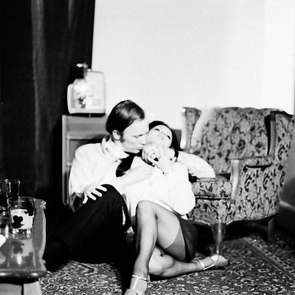 «Pete Marifoglou. Τα χρόνια του Warhol ΧΧΧ»: Η ατομική έκθεση του φωτογράφου-σκηνοθέτη από τη Θεσσαλονίκη φωτίζει για πρώτη φορά στην πόλη όπου γεννήθηκε το αδημοσίευτο έργο του