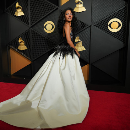 Οι red carpert εμφανίσεις των μεγάλων stars που μάγεψαν στα φετινά βραβεία μουσικής