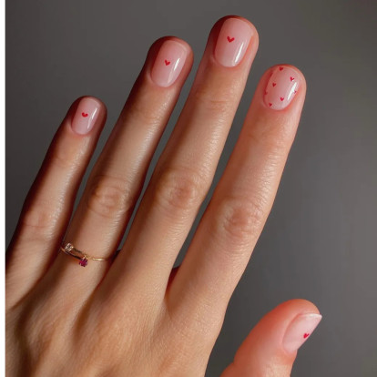 Τα πιο ρομαντικά Valentine's Day nails που πραγματικά θα ερωτευτείτε