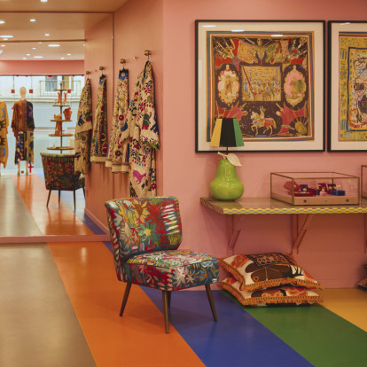 Η RIANNA + NINA εγκαινιάζει το νέο flagship κατάστημά της στο Παρίσι