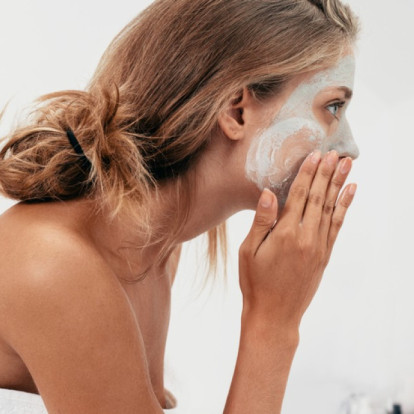 Οι πιο αναζωογονητικές clay masks που θα σώσουν το δέρμα σας από τα winter blues