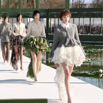 Dior FW26: Οι τάσεις που θα μας απασχολήσουν το επόμενο φθινόπωρο από την ξεχωριστή συλλογή του Jonathan Anderson