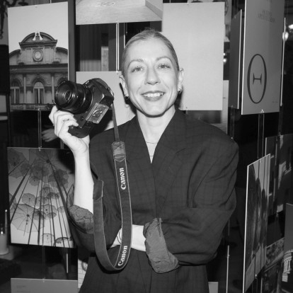 SKG Stories: Η Ιωάννα Χατζηανδρέου δίνει τον δικό της ορισμό στη Φωτογραφία, μιλά για την εμπειρία της στα περιοδικά και για την πόλη από την οποία ξεκίνησαν όλα