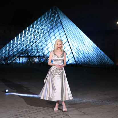 Οι εμφανίσεις που ξεχώρισαν στο «The Grand Dîner du Louvre» που πραγματοποιήθηκε χθες στη γαλλική πρωτεύουσα