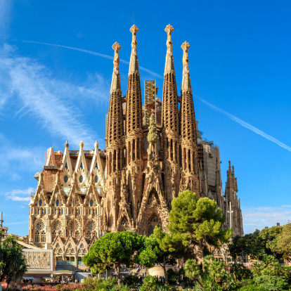 Μετά από 144 χρόνια η Sagrada Familia φτάνει επιτέλους στο πλήρες ύψος της