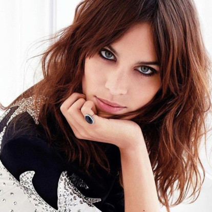 Η επιστροφή του smudged eyeliner είναι γεγονός και εμείς το λατρεύουμε ήδη