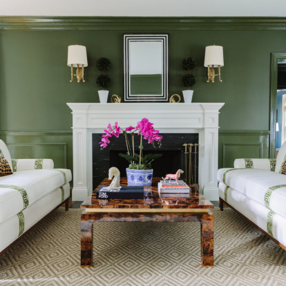 Το διαχρονικό μοτίβο που επιστρέφει δυναμικά στην διακόσμηση με τις ζεστές αποχρώσεις και το ιδιαίτερο μοτίβο του