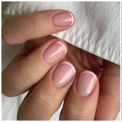 Είστε λάτρεις των minimal νυχιών; 8 ιδέες που είναι οτιδήποτε εκτός από βαρετές