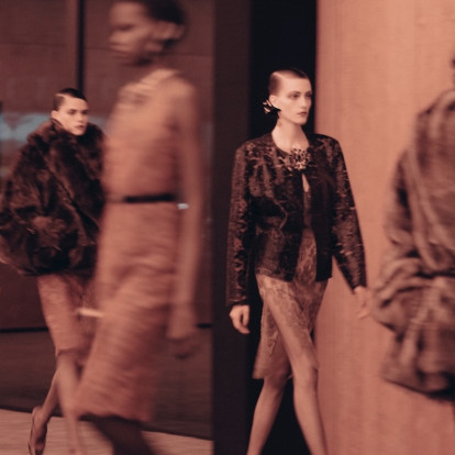 Οι λαμπερές παρουσίες που βρέθηκαν στο front row της επίδειξης του οίκου Saint Laurent