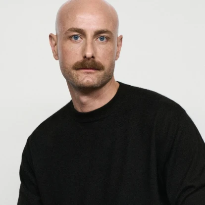 Ποιος είναι ο Drew Henry που αναλαμβάνει τη θέση του creative director στο οίκο Courrèges;